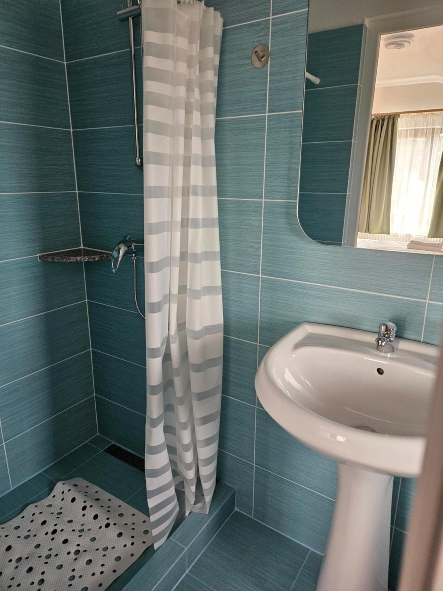 トゥルダCasa Cristianアパートメント エクステリア 写真